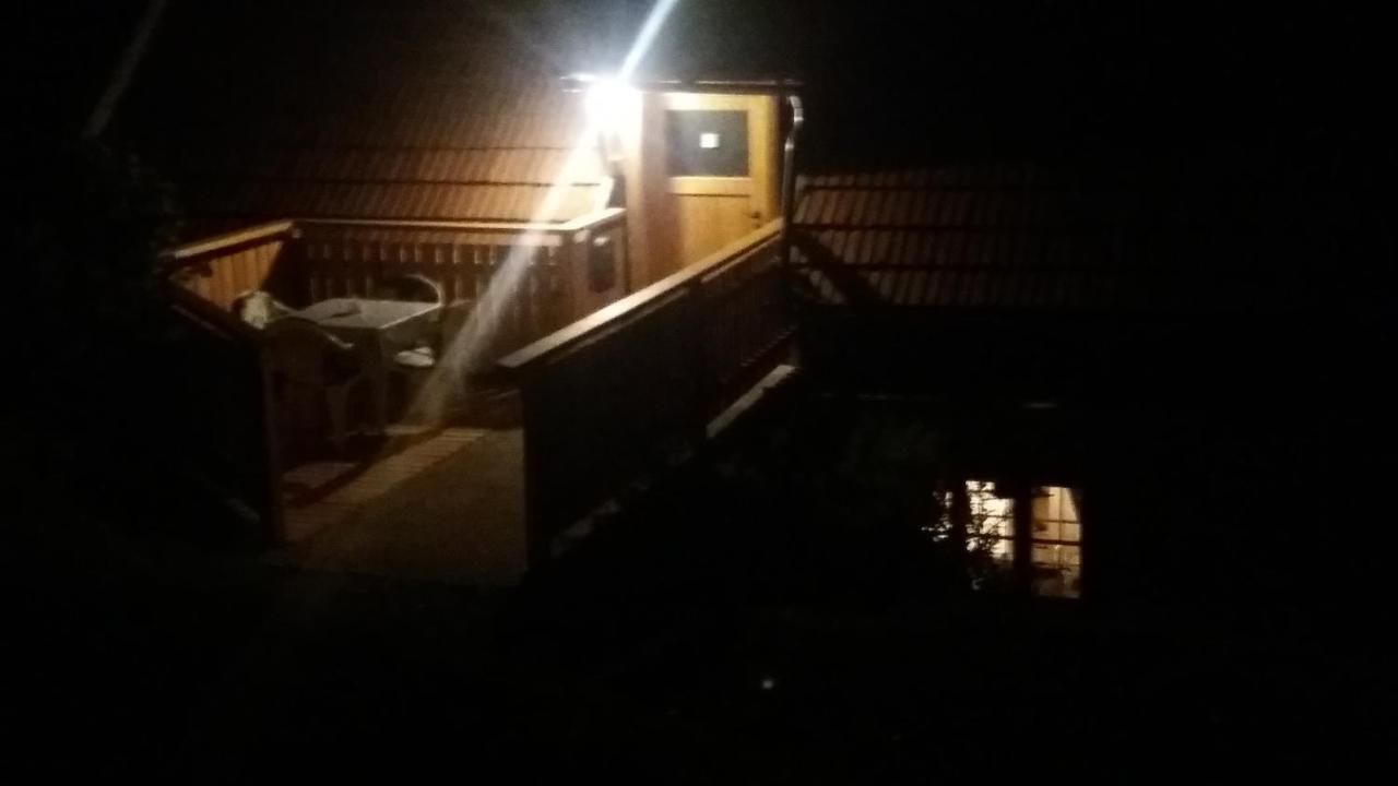 Ferienwohnung Holzer Payerbach Exterior foto